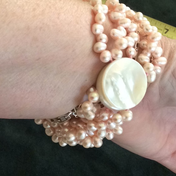 Beautiful pink twisted seed pearl bracelet - Picture 4 of 5